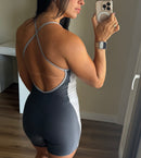 Macaquinho em aveludado de compressão